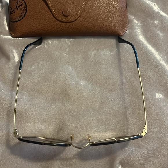 Authentic women’s ray bans - Picture 5 of 6